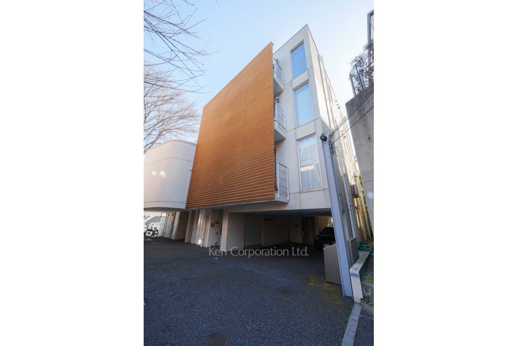 QUADPLEXの写真 外観ひき