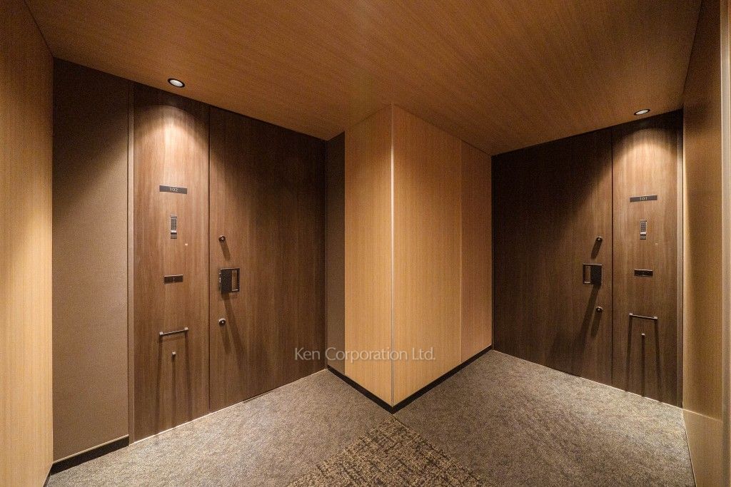 the UPPERHOUSE SHIROKANEの写真  共用廊下