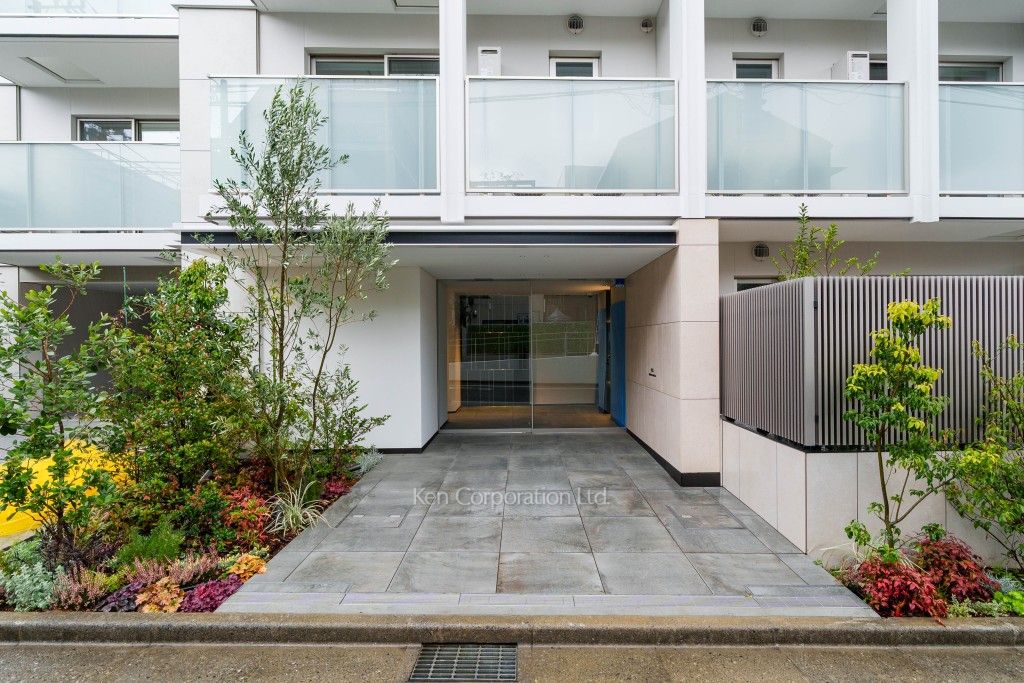 イプセ白金台の写真 外観より