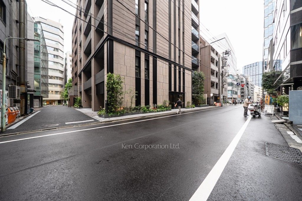 ザ・パークハウス麹町三丁目の写真  前面道路