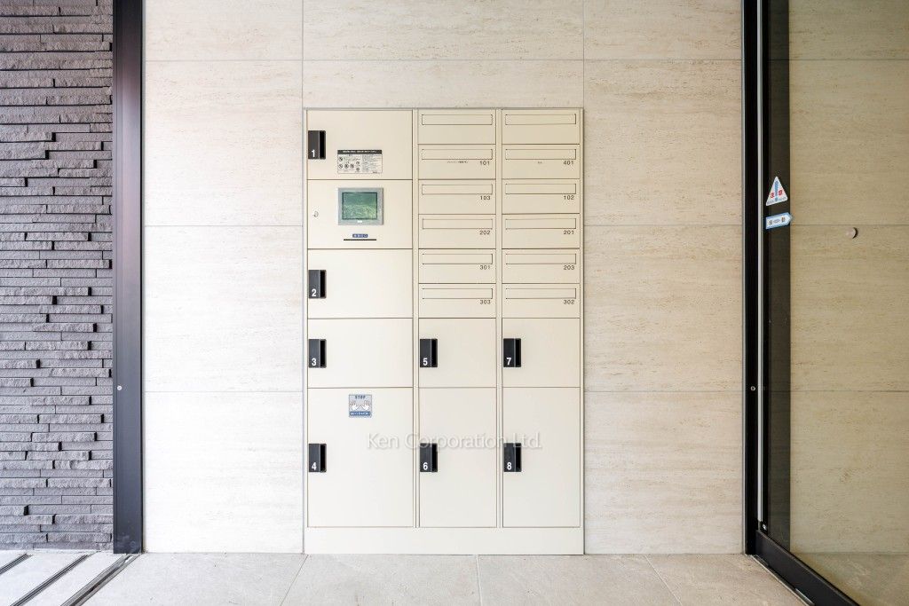 GLOBE NISHIAZABUの写真 郵便受け・宅配ボックス