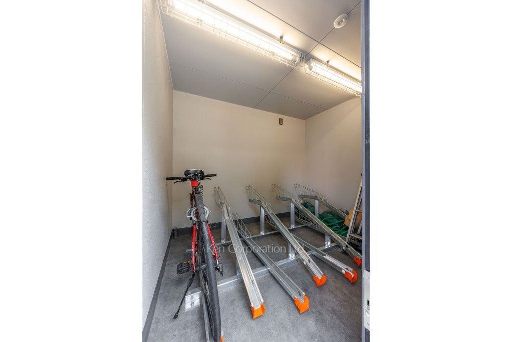 GLOBE NISHIAZABUの写真 駐輪場