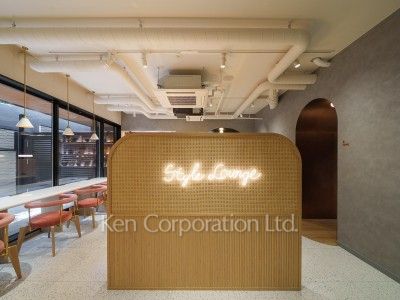  ラウンジ