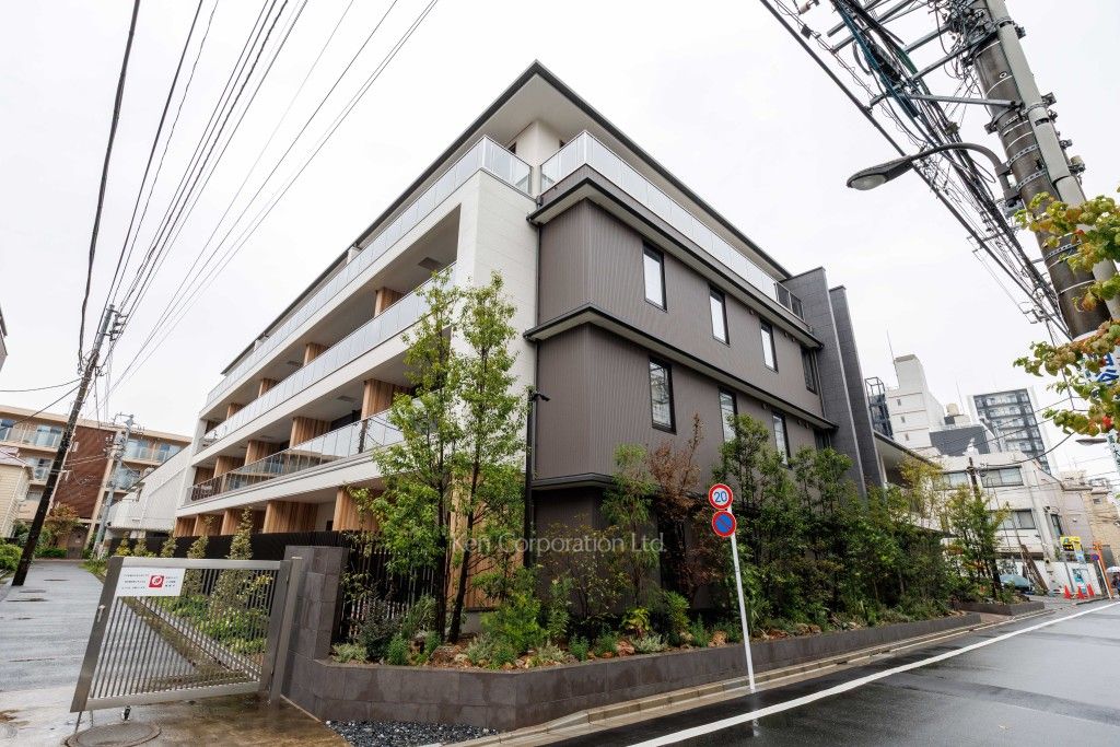 MOCXION PREMIUM四谷大京町の写真  外観ひき