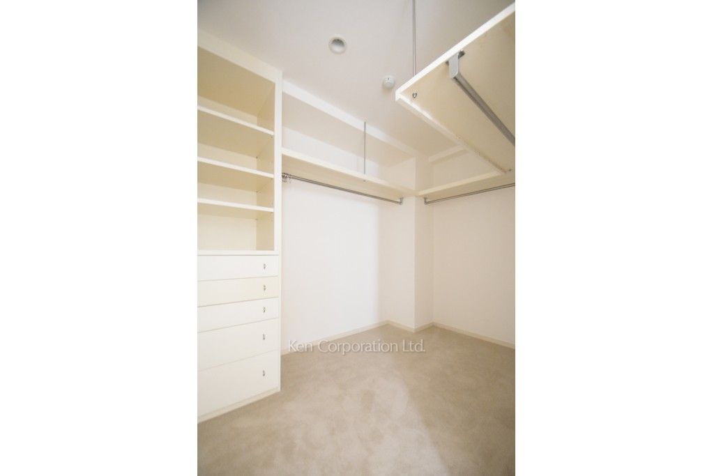 エルシオン南青山の写真 ウォークインクローゼット