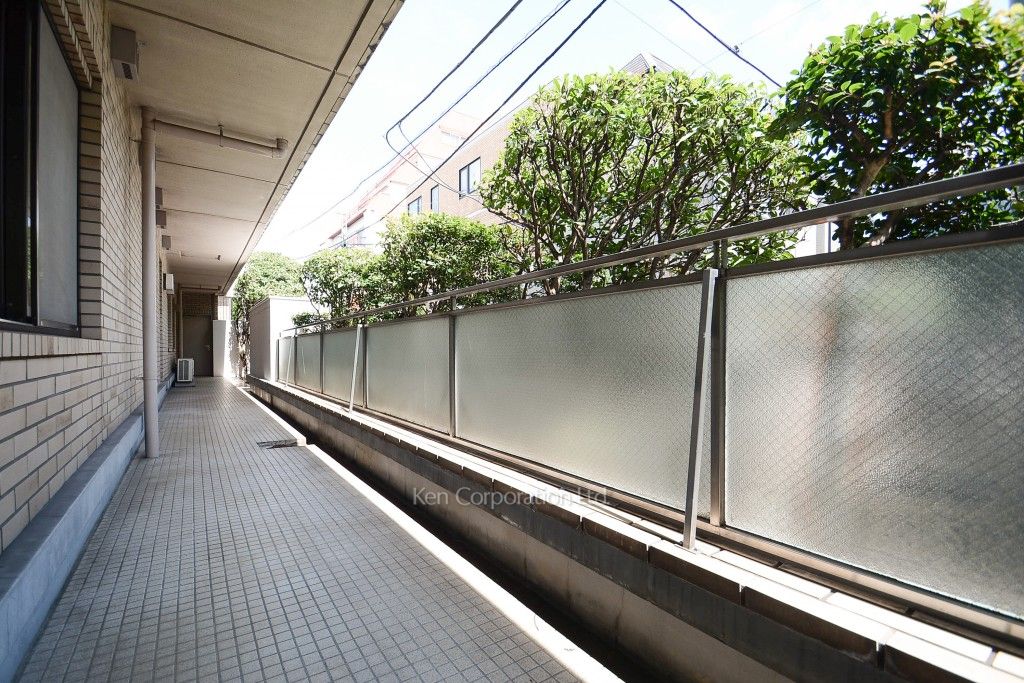 エルシオン南青山の写真 バルコニー