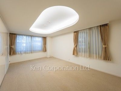 マスターベッドルーム