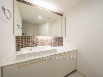 パウダールーム