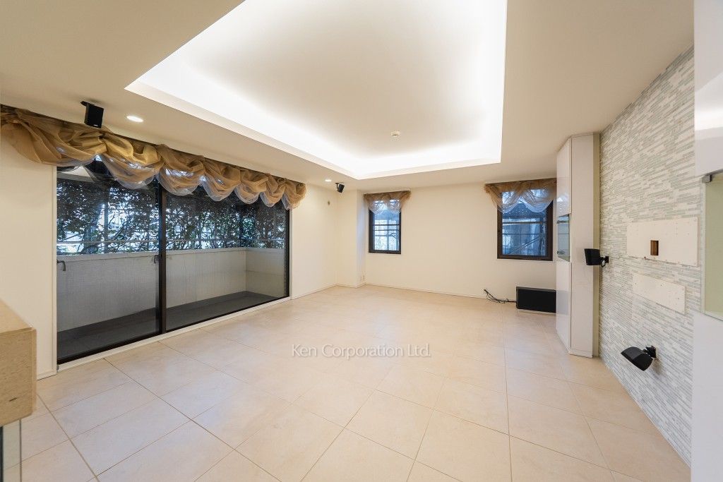 フラット緑ヶ岡の写真 居室（LDなど）