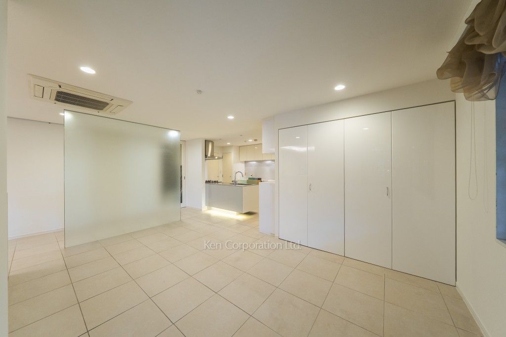 フラット緑ヶ岡の写真 居室（LDなど）