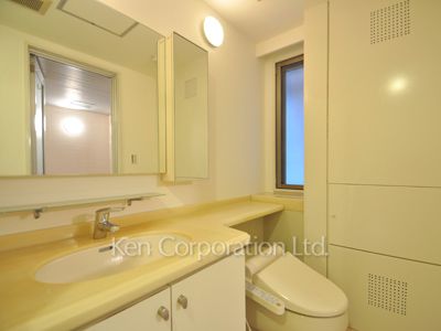 パウダールーム