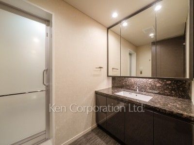 パウダールーム