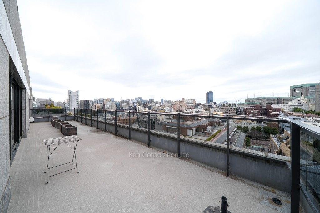 クレストコート砂土原の写真 ルーフバルコニー　※家具付住戸