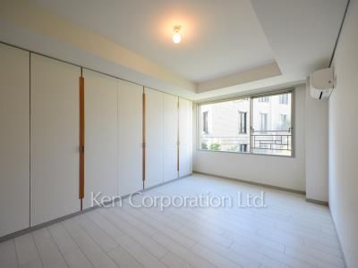 マスターベッドルーム