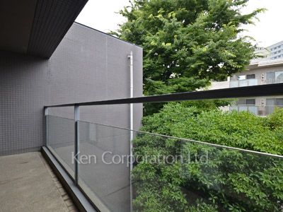 広尾アパートメントの写真 バルコニー