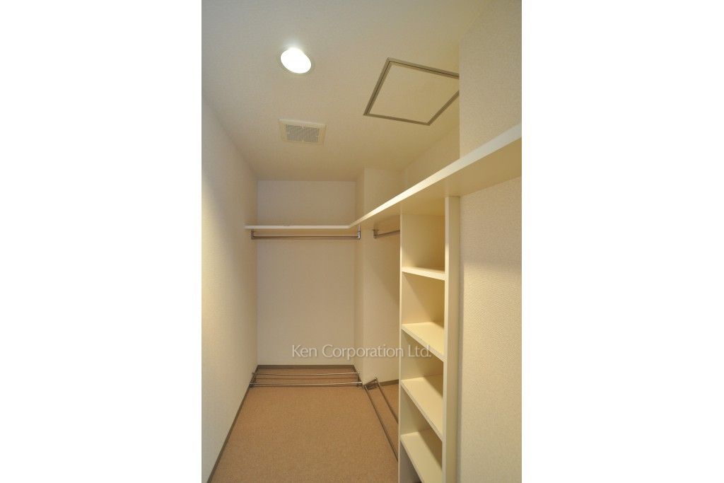 元麻布三田ハウスの写真 ウォークインクローゼット