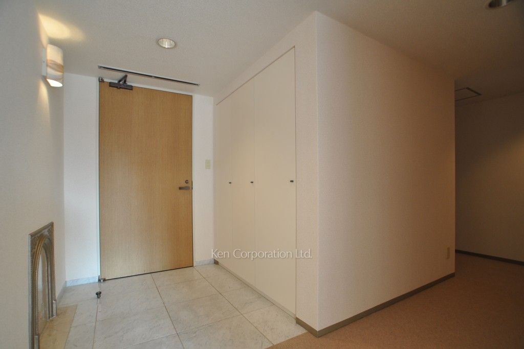 元麻布三田ハウスの写真 玄関