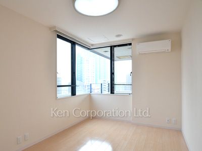 芝ハイツの写真 マスターベットルーム ※8階の同じ間取タイプを撮影。仕様が異なることがあります。