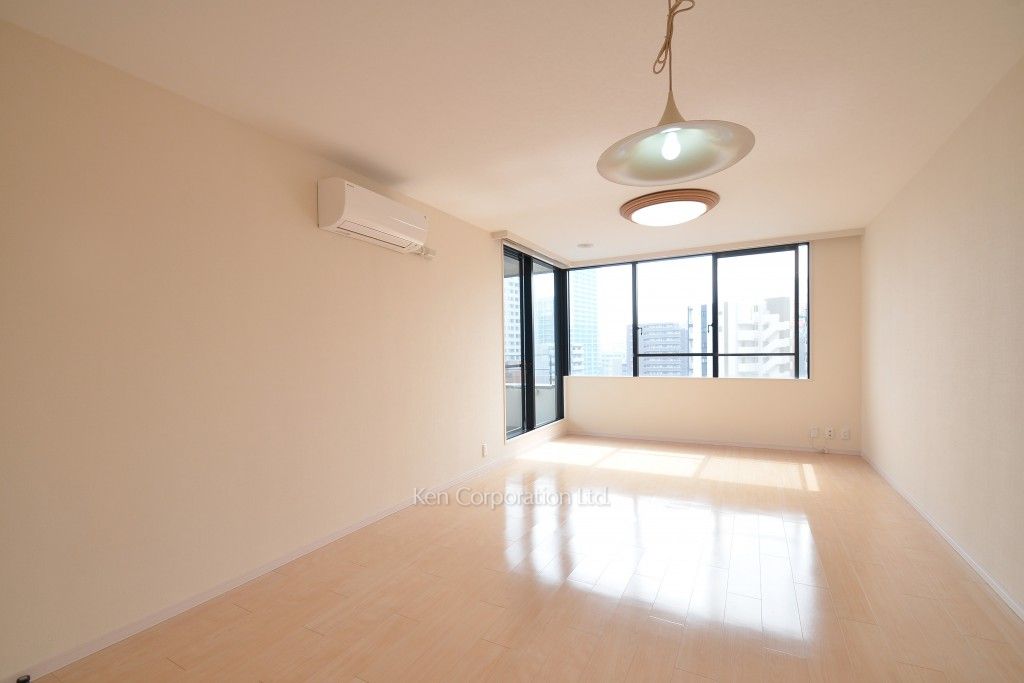 芝ハイツの写真 居室（LDなど） ※8階の同じ間取タイプを撮影。仕様が異なることがあります。