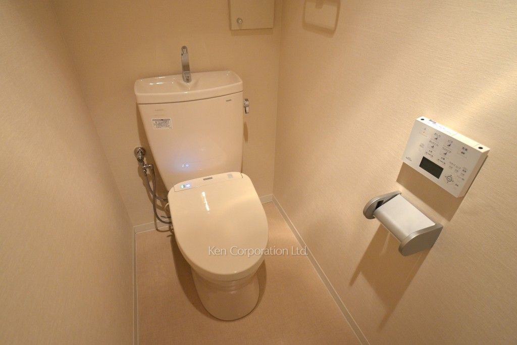 芝ハイツの写真 トイレ ※8階の同じ間取タイプを撮影。仕様が異なることがあります。