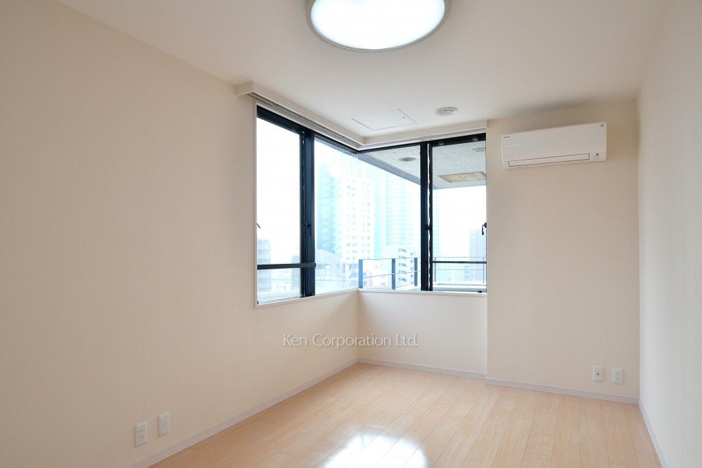 芝ハイツの写真 マスターベットルーム ※8階の同じ間取タイプを撮影。仕様が異なることがあります。