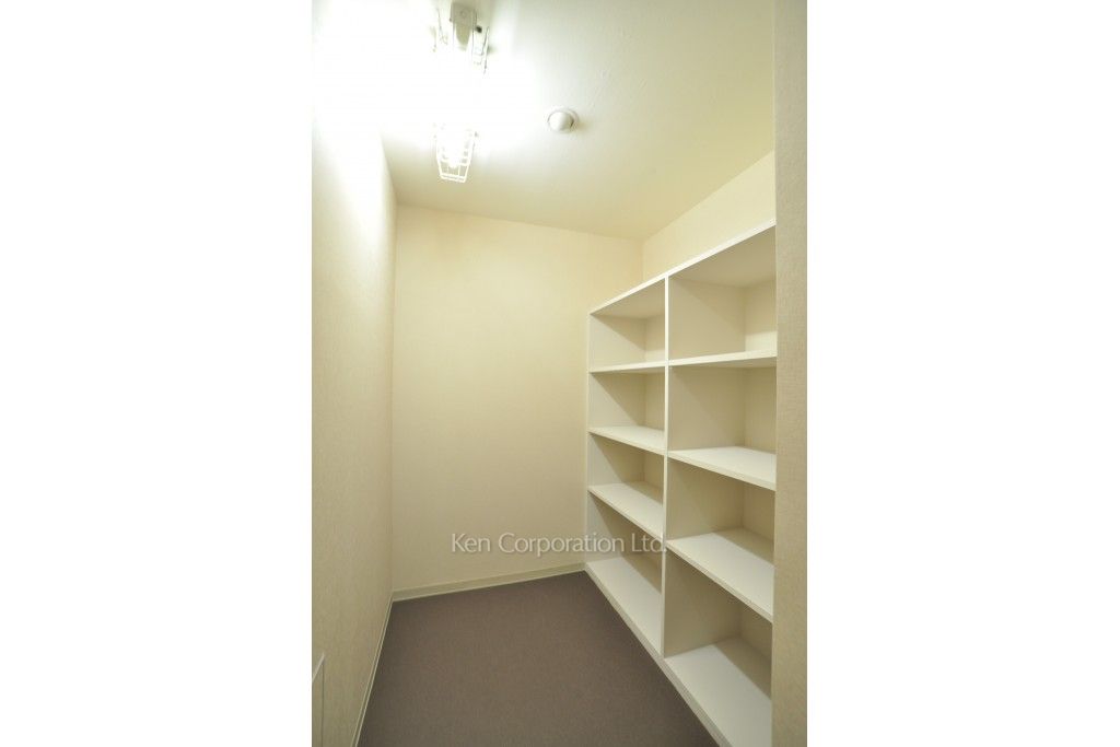 隅田リバーサイドタワーの写真 ストレージ ※14階の同じ間取タイプを撮影。仕様が異なることがあります。
