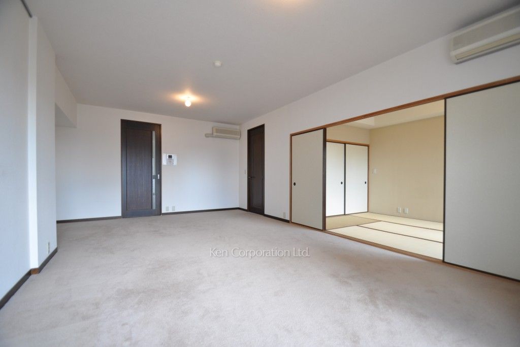 プラティーヌ田町の写真 居室（LDなど） ※16階の同じ間取タイプを撮影。仕様が異なることがあります。