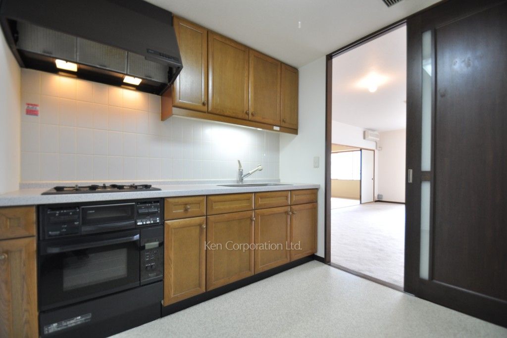 プラティーヌ田町の写真 キッチン ※16階の同じ間取タイプを撮影。仕様が異なることがあります。