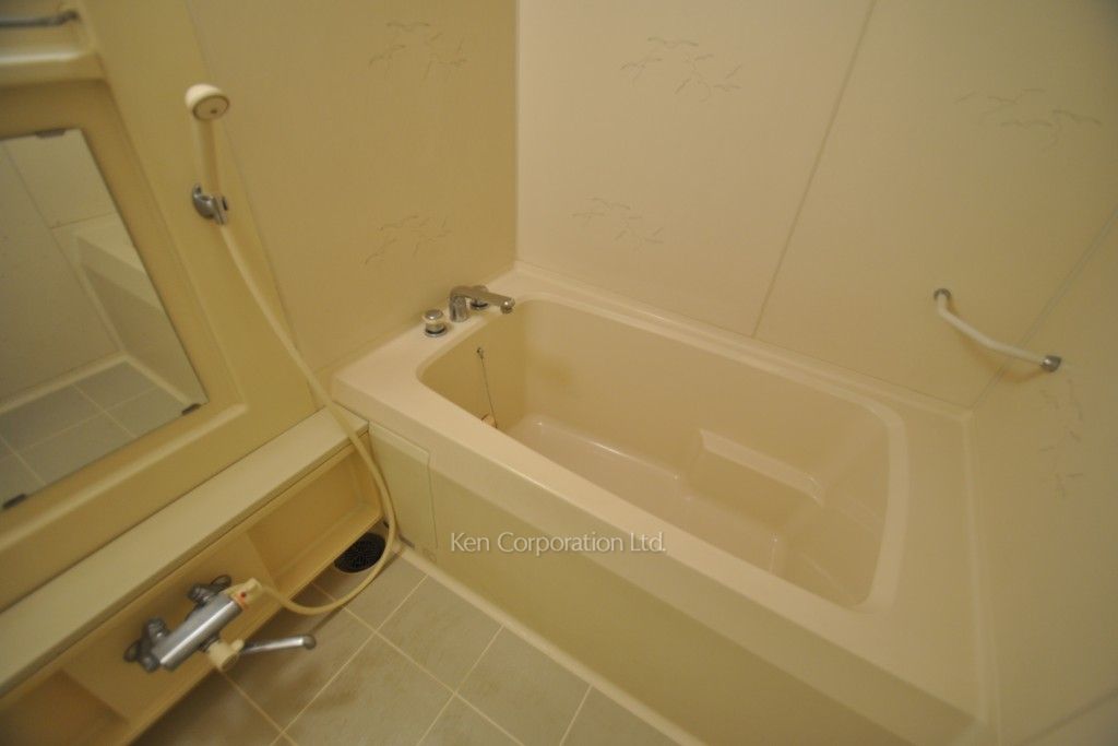 プラティーヌ田町の写真 バスルーム ※16階の同じ間取タイプを撮影。仕様が異なることがあります。