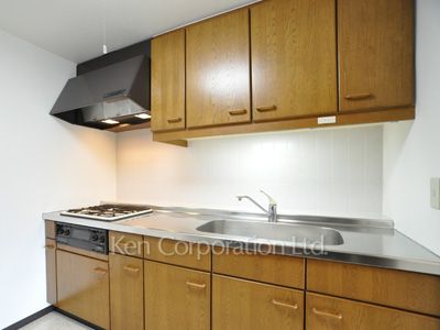 プラティーヌ田町の写真 キッチン ※8階の同じ間取タイプを撮影。仕様が異なることがあります。