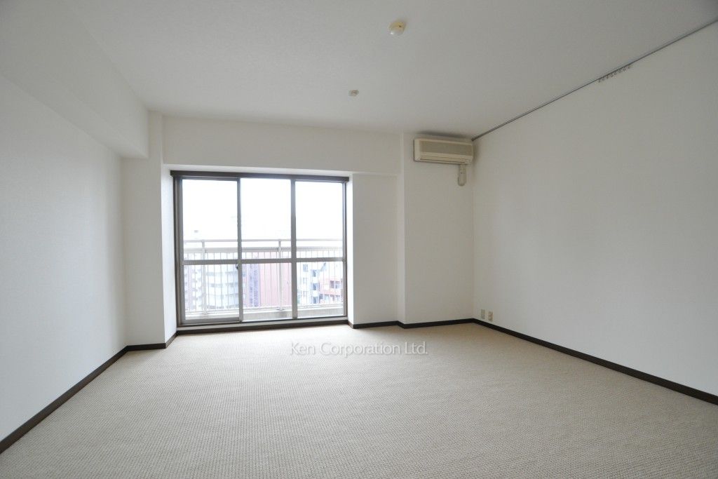 プラティーヌ田町の写真 居室（LDなど） ※8階の同じ間取タイプを撮影。仕様が異なることがあります。