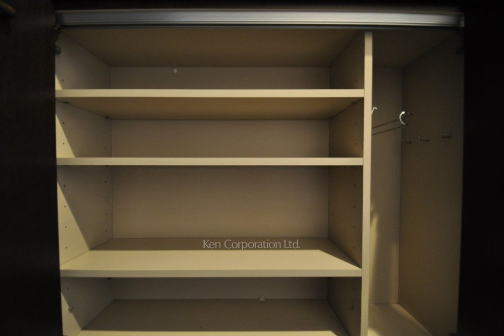 プラティーヌ田町の写真 シューズクローゼット ※5階の同じ間取タイプを撮影。仕様が異なることがあります。