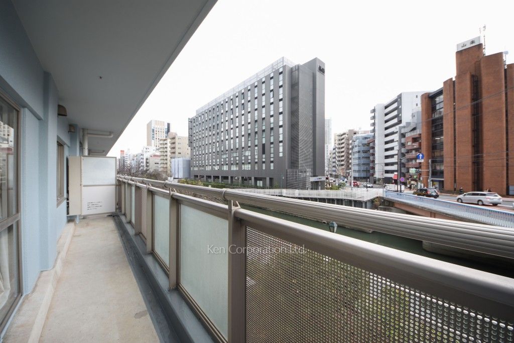 プラティーヌ田町の写真 バルコニー