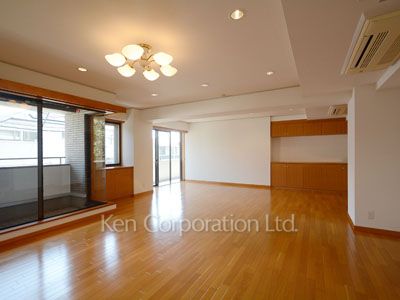 リビングダイニング