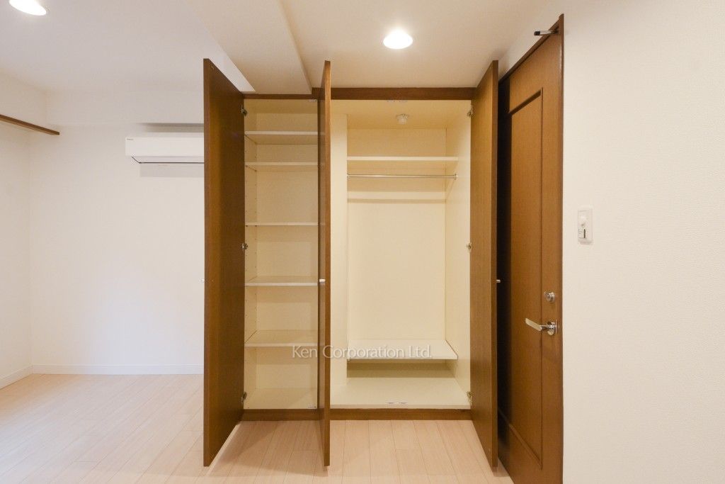 H&M南青山の写真 クローゼット