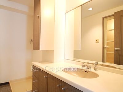 LOOP-Mの写真 パウダールーム ※9階の同じ間取タイプを撮影。仕様が異なることがあります。