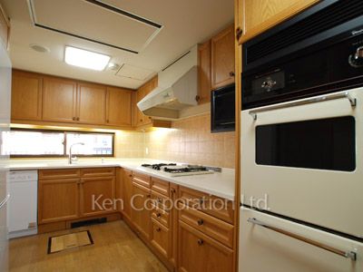 城山トラストコートの写真 キッチン ※4階の同じ間取タイプを撮影。仕様が異なることがあります。