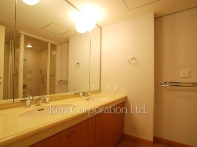 城山トラストコートの写真 パウダールーム ※4階の同じ間取タイプを撮影。仕様が異なることがあります。