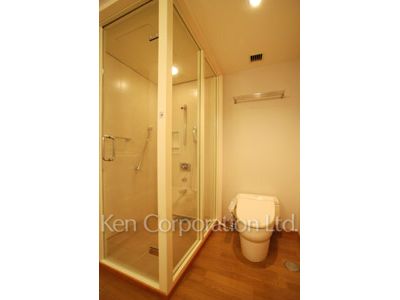 城山トラストコートの写真 シャワールーム ※4階の同じ間取タイプを撮影。仕様が異なることがあります。