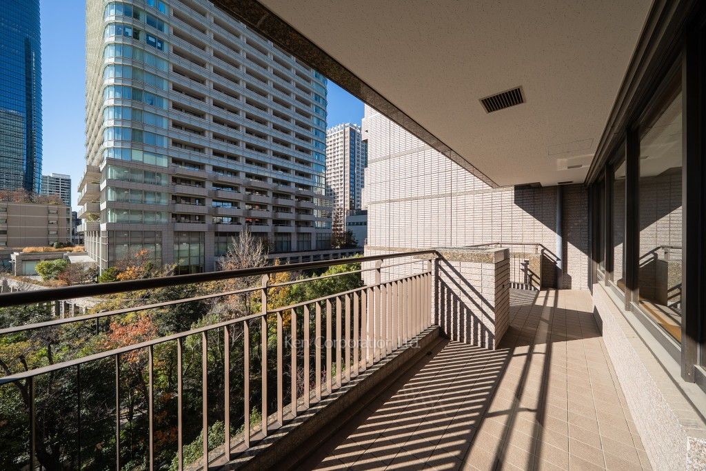 城山トラストコートの写真 バルコニー