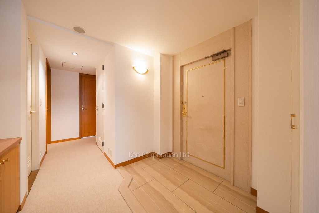 城山トラストコートの写真 玄関