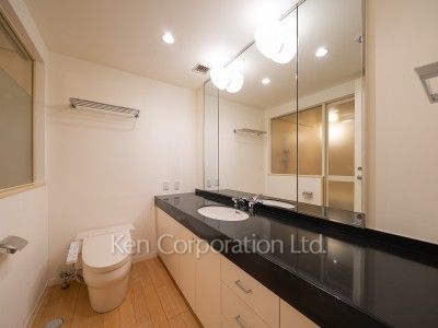 パウダールーム