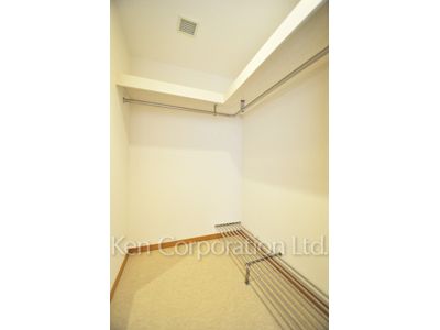 城山トラストコートの写真 ウォークインクローゼット ※9階の同じ間取タイプを撮影。仕様が異なることがあります。