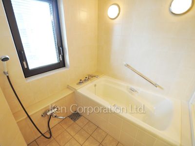 城山トラストコートの写真 バスルーム ※9階の同じ間取タイプを撮影。仕様が異なることがあります。