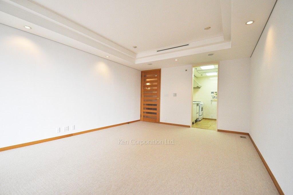 城山トラストコートの写真 リビングダイニング ※8階の同じ間取タイプを撮影。仕様が異なることがあります。