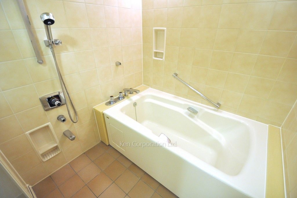 城山トラストコートの写真 バスルーム ※8階の同じ間取タイプを撮影。仕様が異なることがあります。