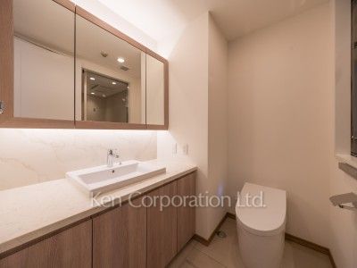 パウダールーム