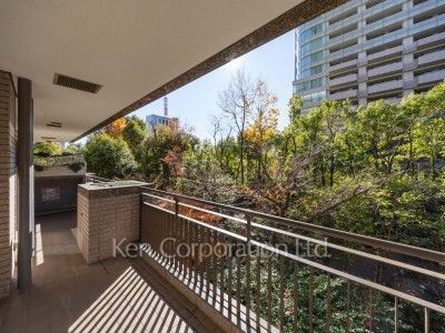 城山トラストコートの写真 バルコニー