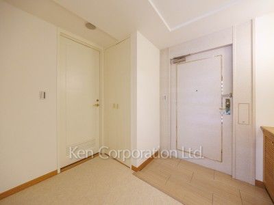 城山トラストコートの写真 玄関