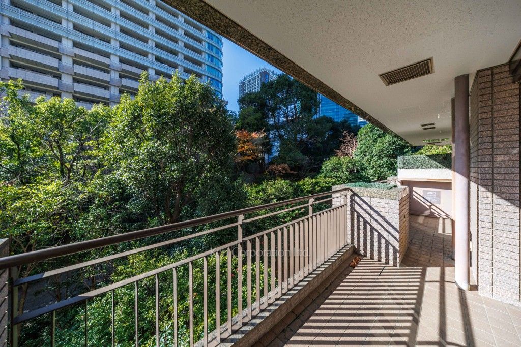 城山トラストコートの写真 バルコニー